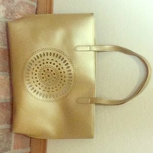 Hand bag